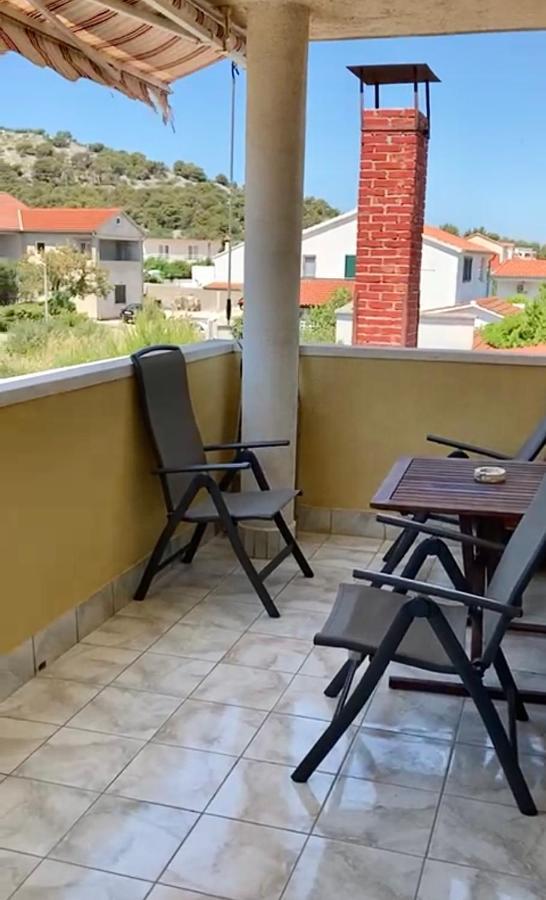 Jersani Apartment Murter Bagian luar foto